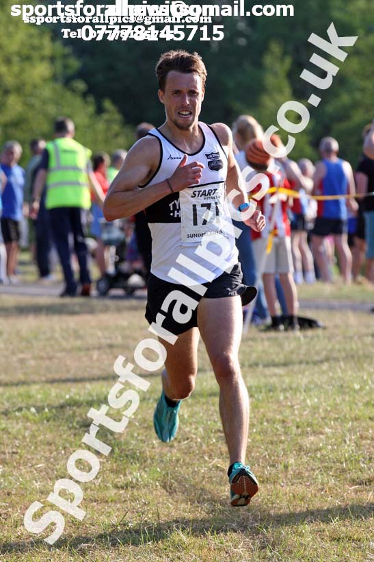 Senior mens 2018 Sunderland 5k Road Race, Silksworth, Sunderland. Photo: David T. Hewitson/Sports for All Pics